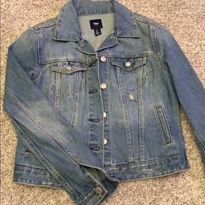 Gap* Women’s Soft Wear icon denim jacket